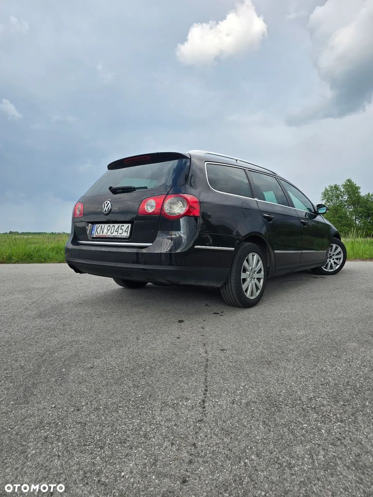 Volkswagen Passat 2.0 TDI DPF 4Motion Highline - 28