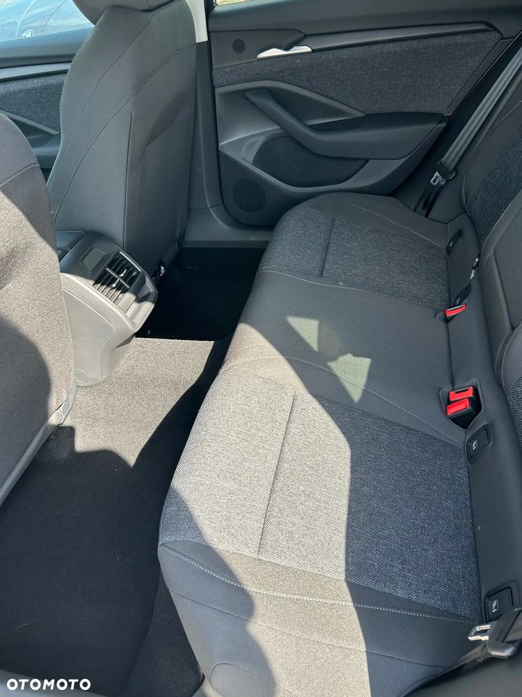 Skoda Superb 2.0 TDI SCR Essence DSG - 7