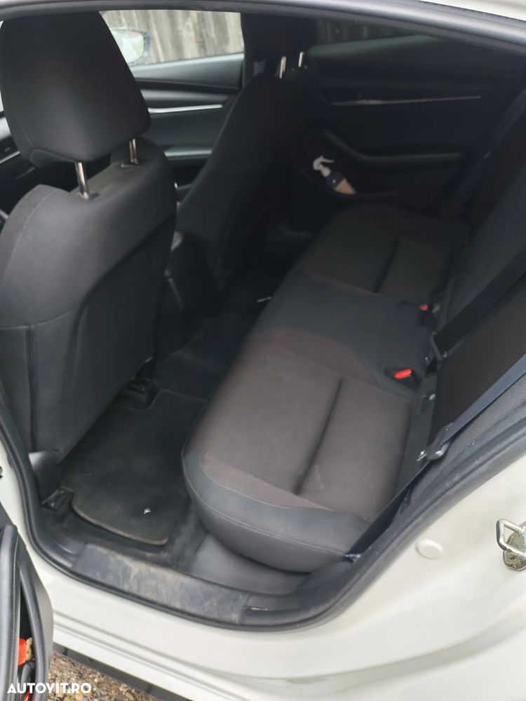 Mazda 3 e-Skyactiv G122 MHEV - 5