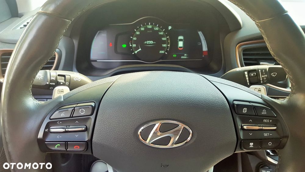 Hyundai IONIQ Electric Premium - 11