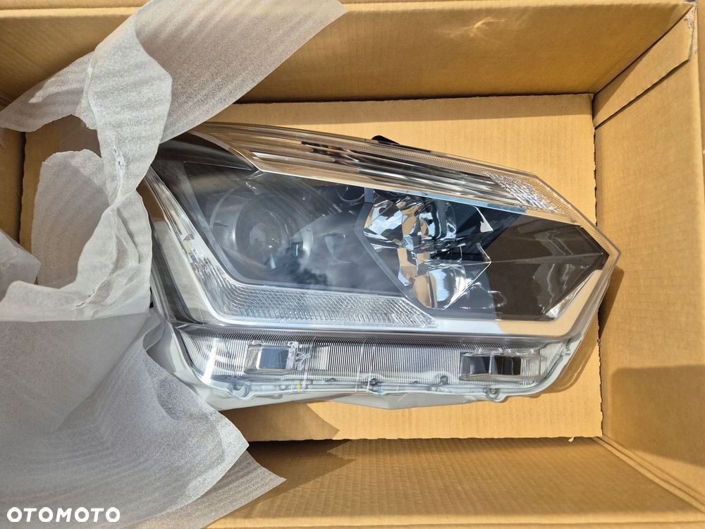 Izuzu D-MAX lampa lewa prawa.2017-19.Nowy oryginał - 10