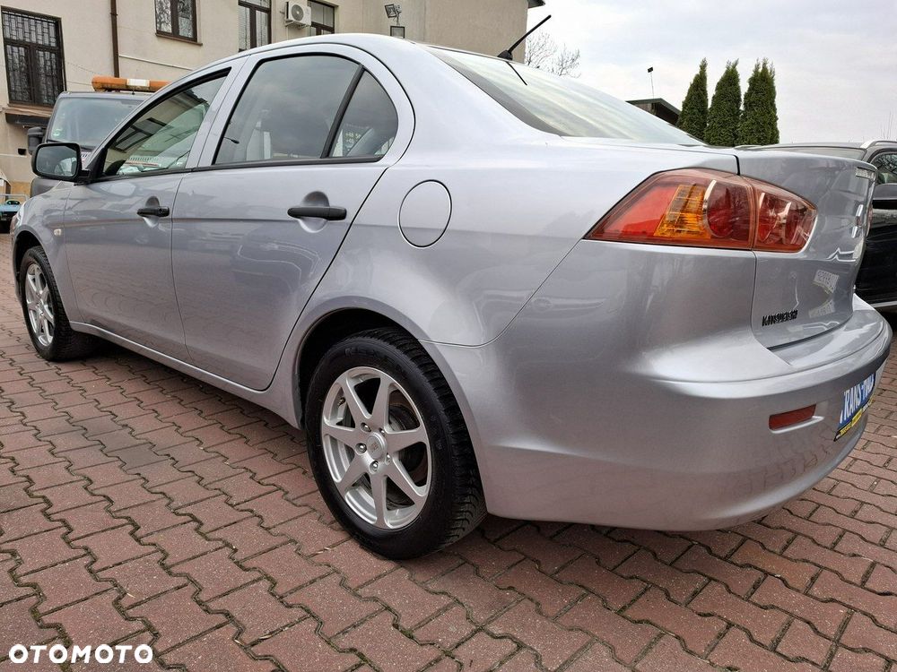 Mitsubishi Lancer - 2