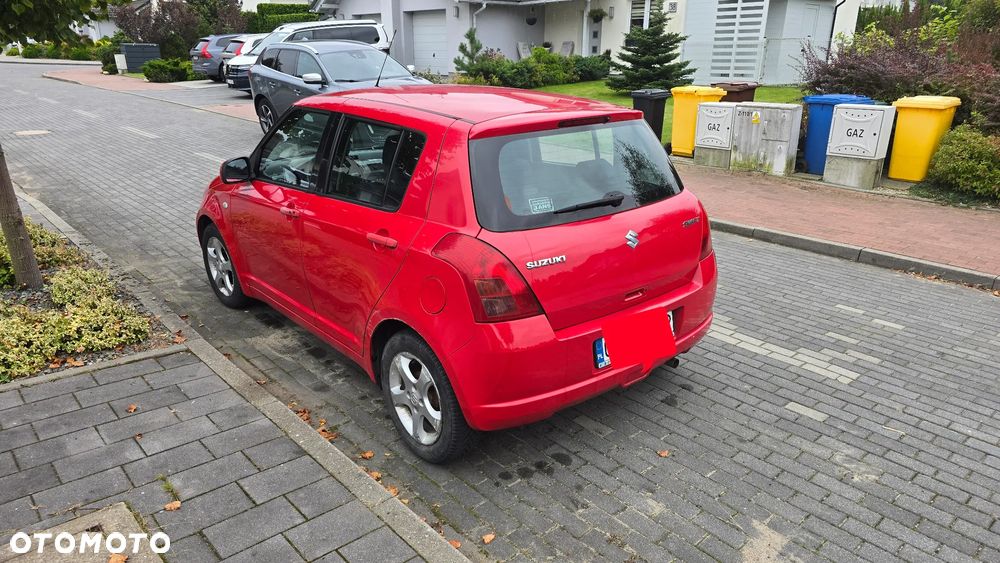 Suzuki Swift 1.3 A-M-T Comfort - 5