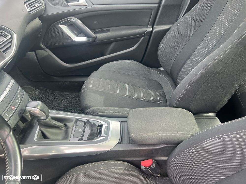 Peugeot 308 SW 1.6 BlueHDi Allure J17 EAT6 - 24