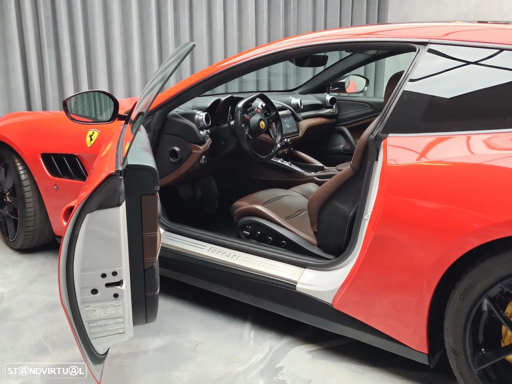 Ferrari GTC4 Lusso T - 7