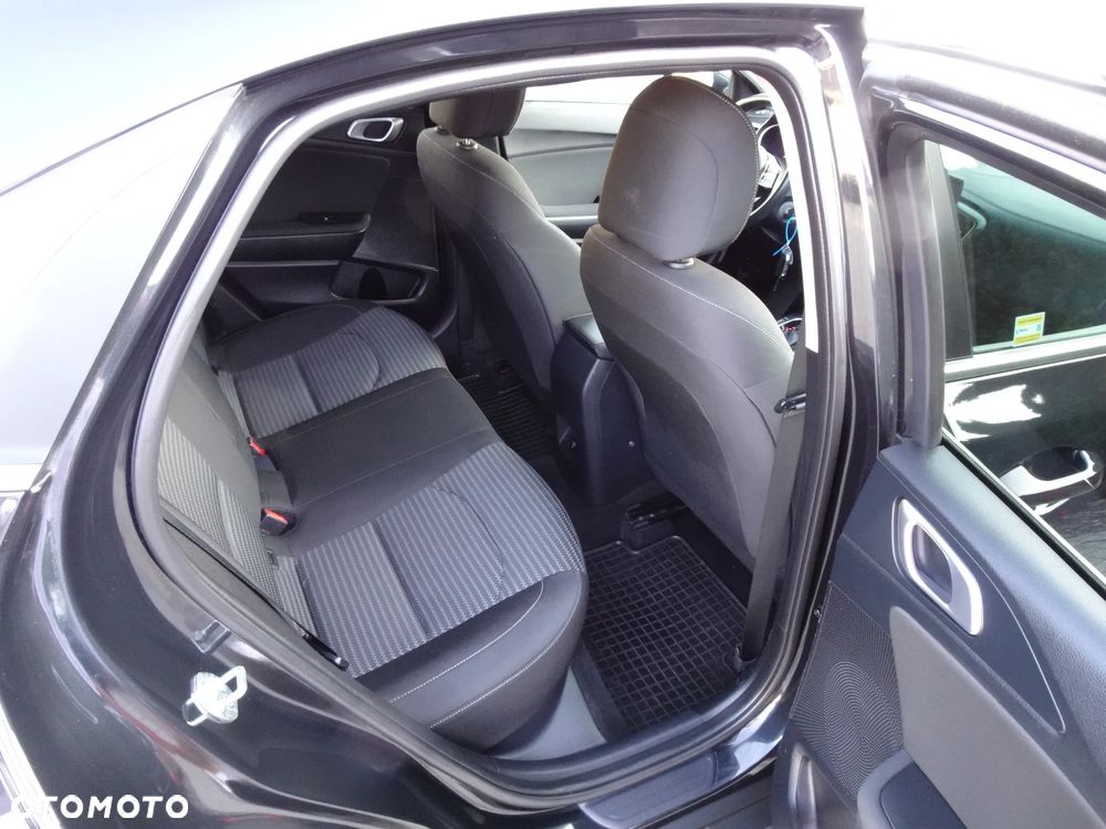 Kia XCeed 1.5 T-GDI M DCT - 16