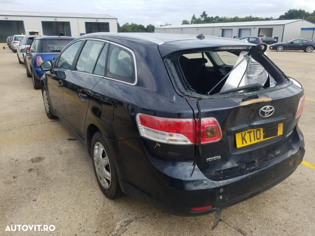 Dezmembrez Toyota Avensis T27 - 8