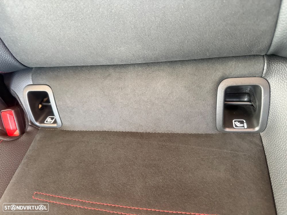 Mercedes-Benz A 250 e AMG Line - 34