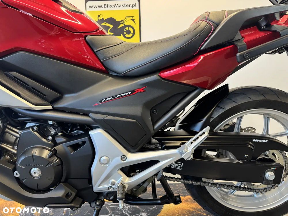 Honda NC - 23