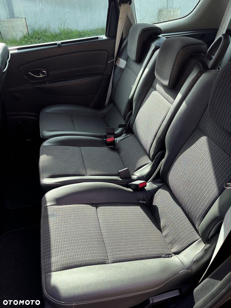 Renault Grand Scenic - 13