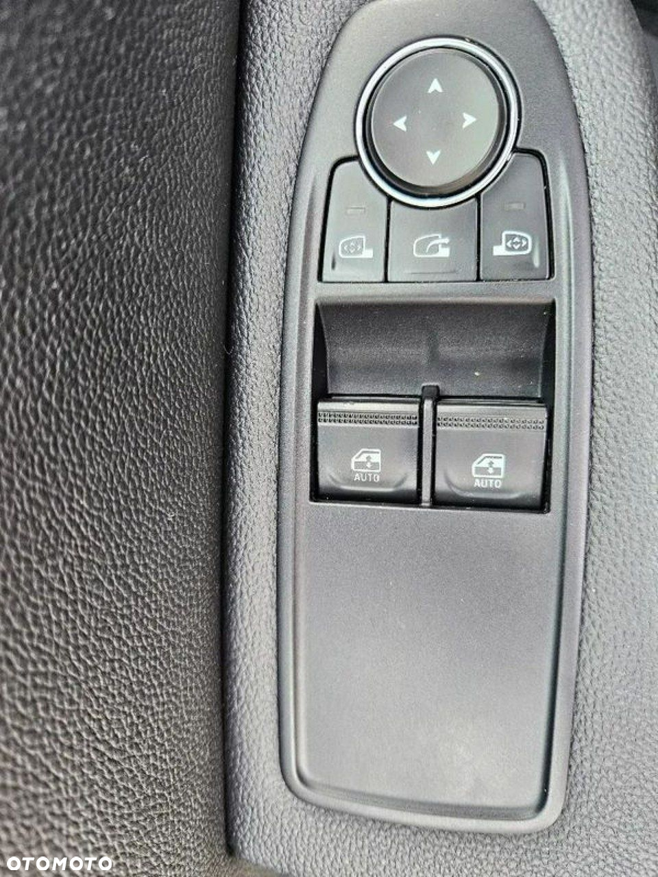 Renault Clio - 17