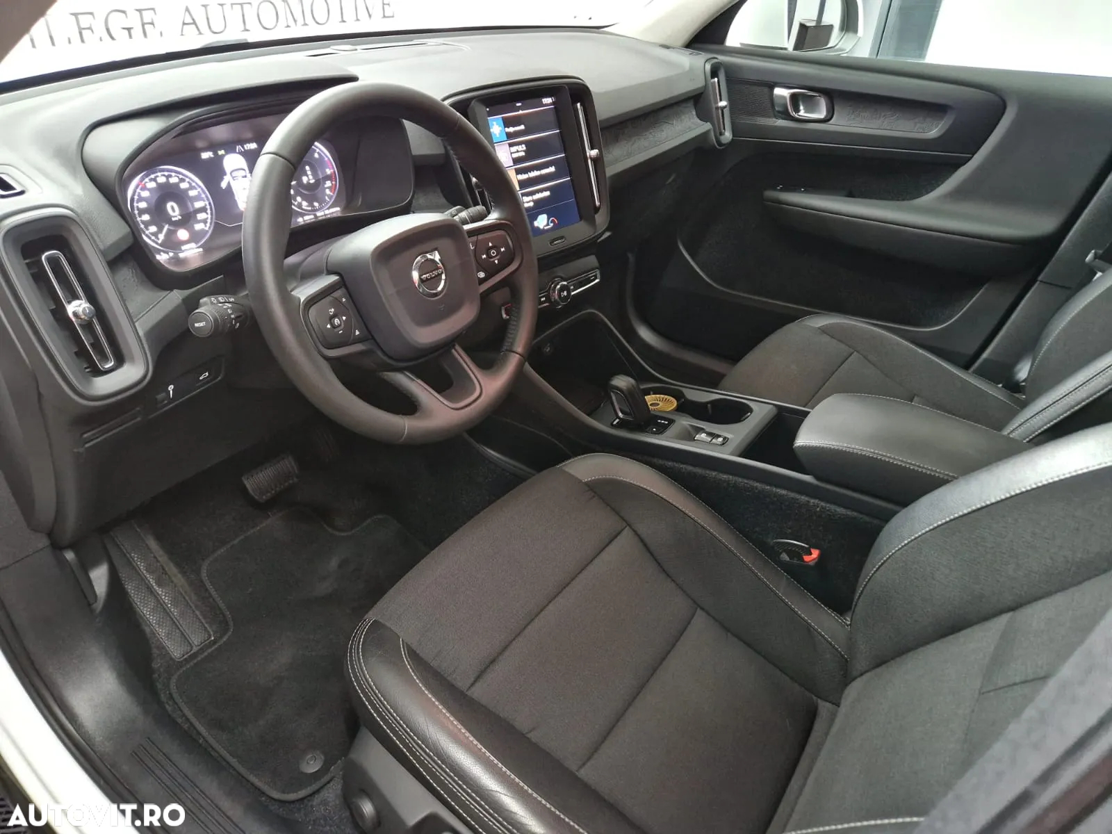 Volvo XC 40 D3 AWD Geartronic Inscription - 10
