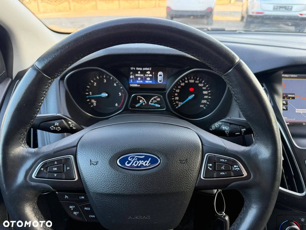 Ford Focus - 37