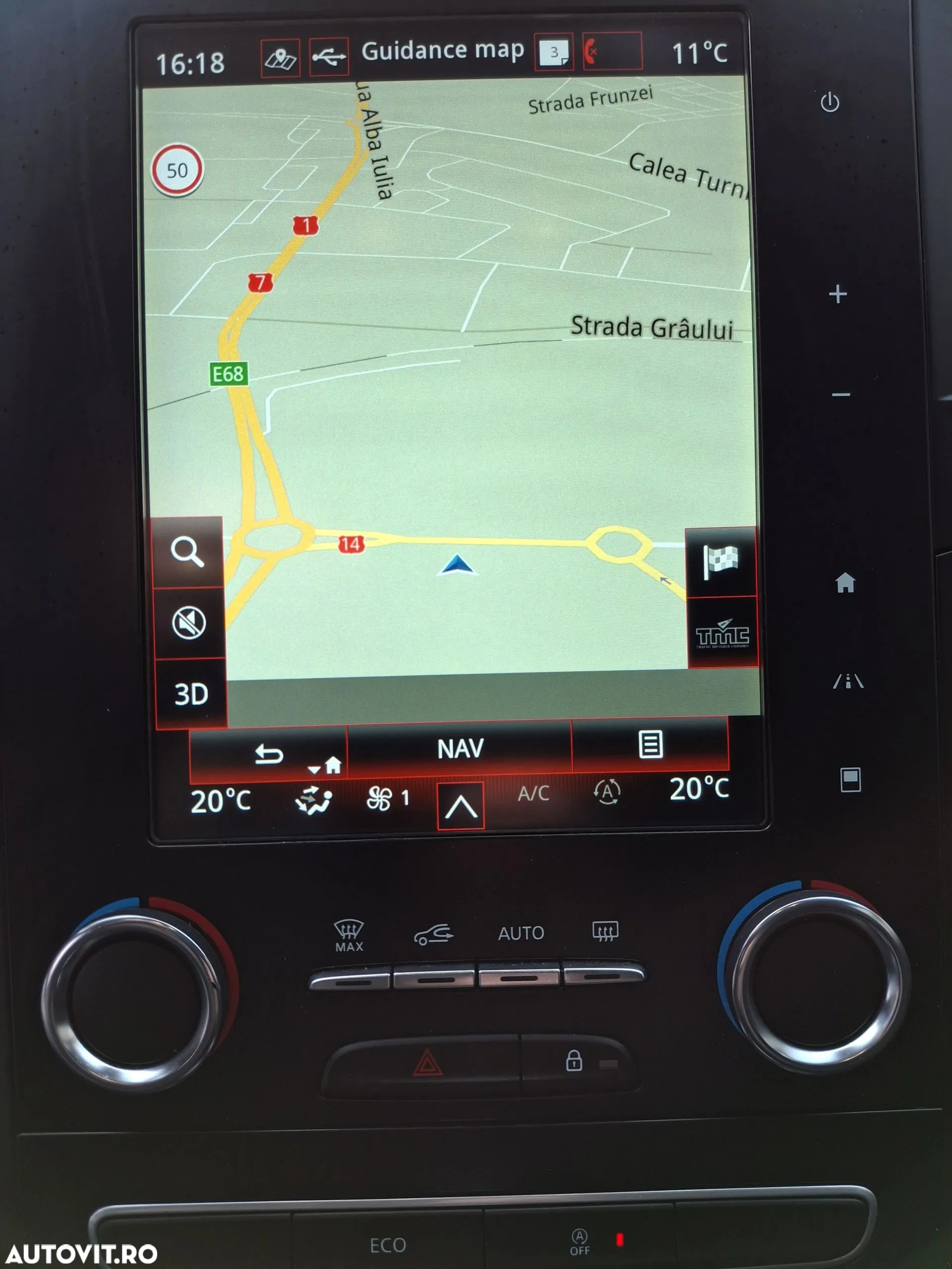 Renault Megane TCe 140 GPF EDC INTENS - 8