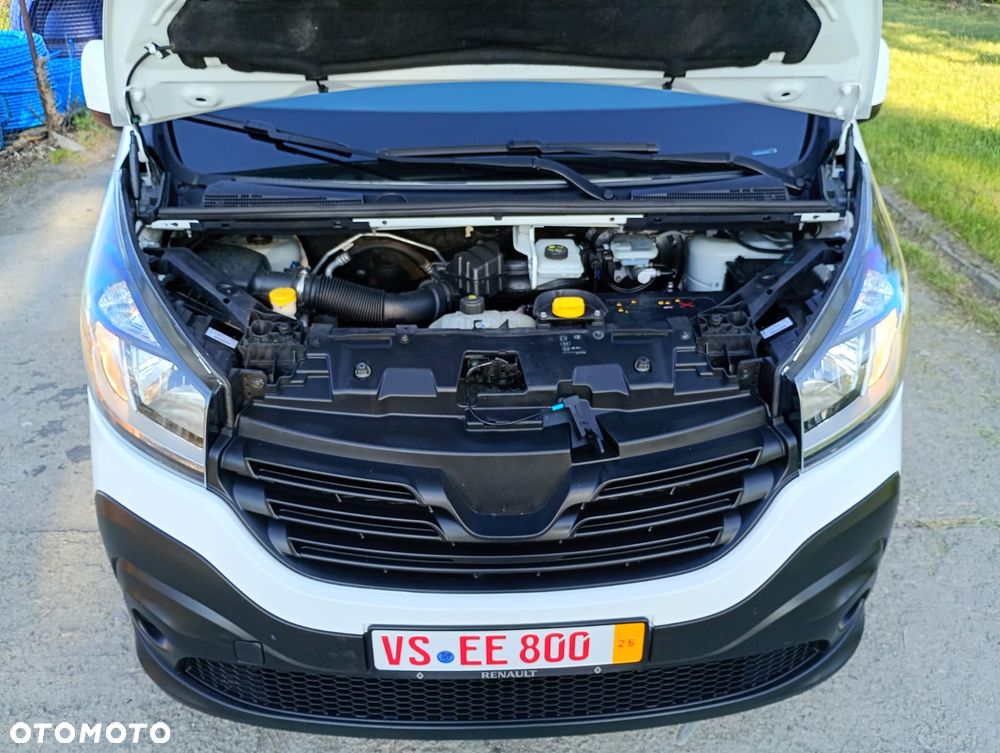 Renault Trafic - 25
