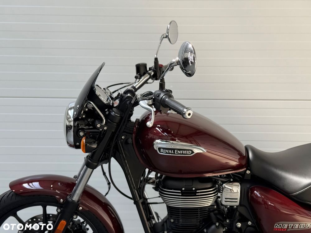 Royal Enfield Meteor - 24