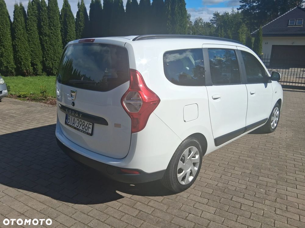 Dacia Lodgy 1.6 SCe Laureate S&S - 11