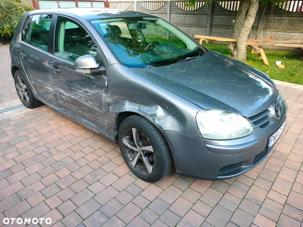 Volkswagen Golf - 16