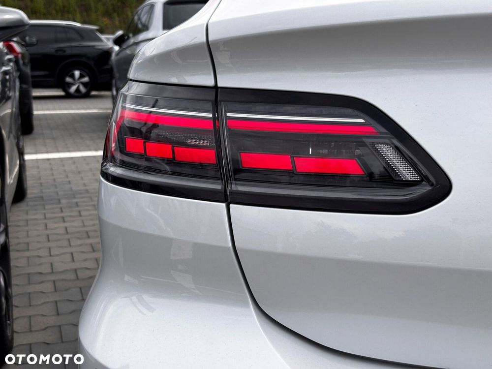 Volkswagen Arteon 2.0 TSI 4Motion R DSG - 11