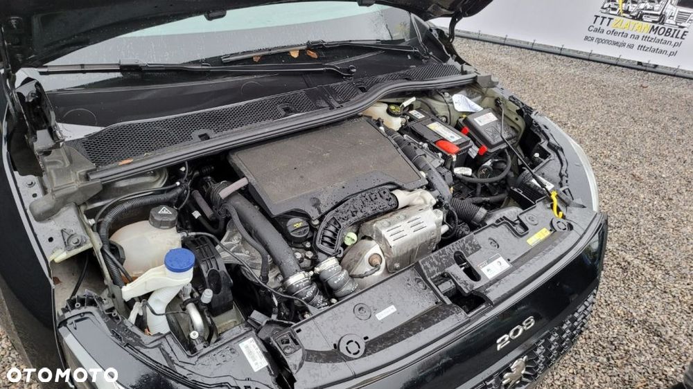 Peugeot 208 - 13