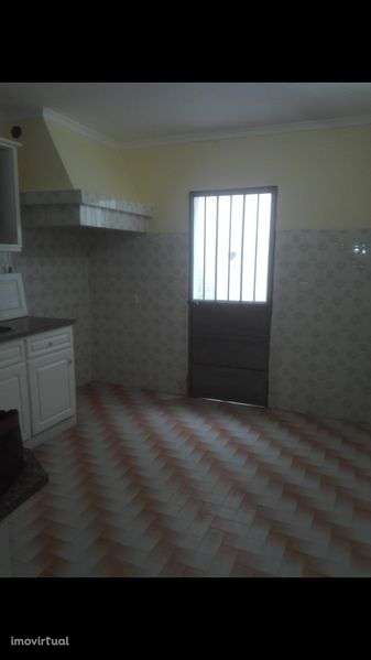 Moradia T2 em Fronteira - Grande imagem: 4/8