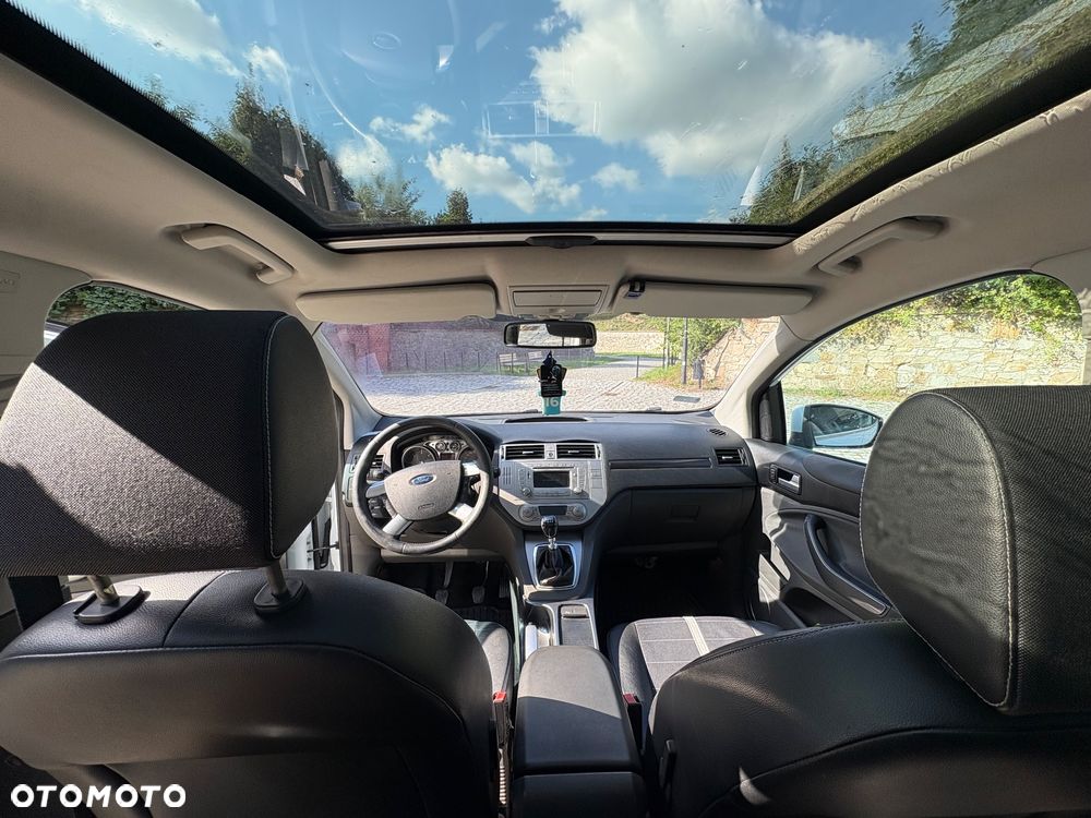 Ford Kuga - 9