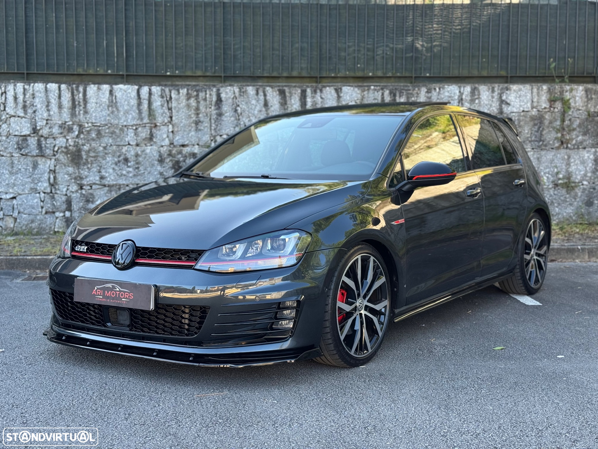 VW Golf 2.0 TSi GTi Performance - 3