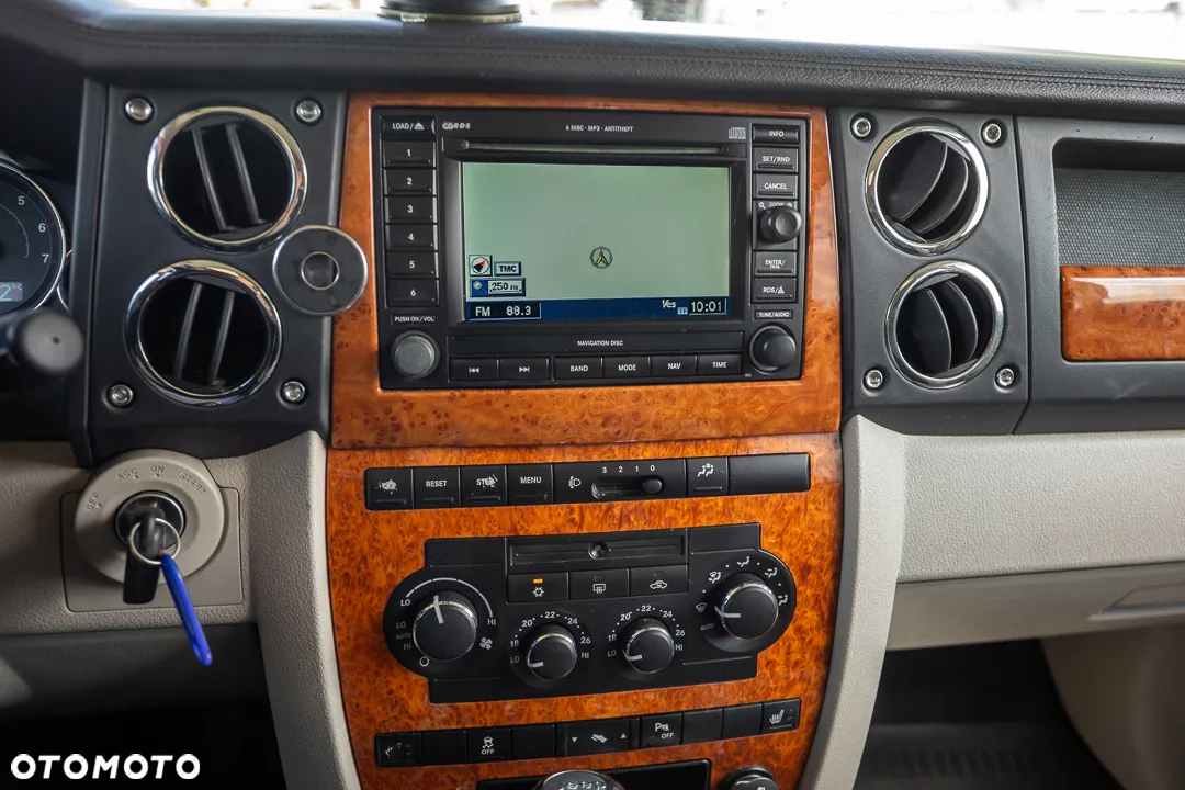 Jeep Commander 3.0 CRD DPF Automatik Overland - 32