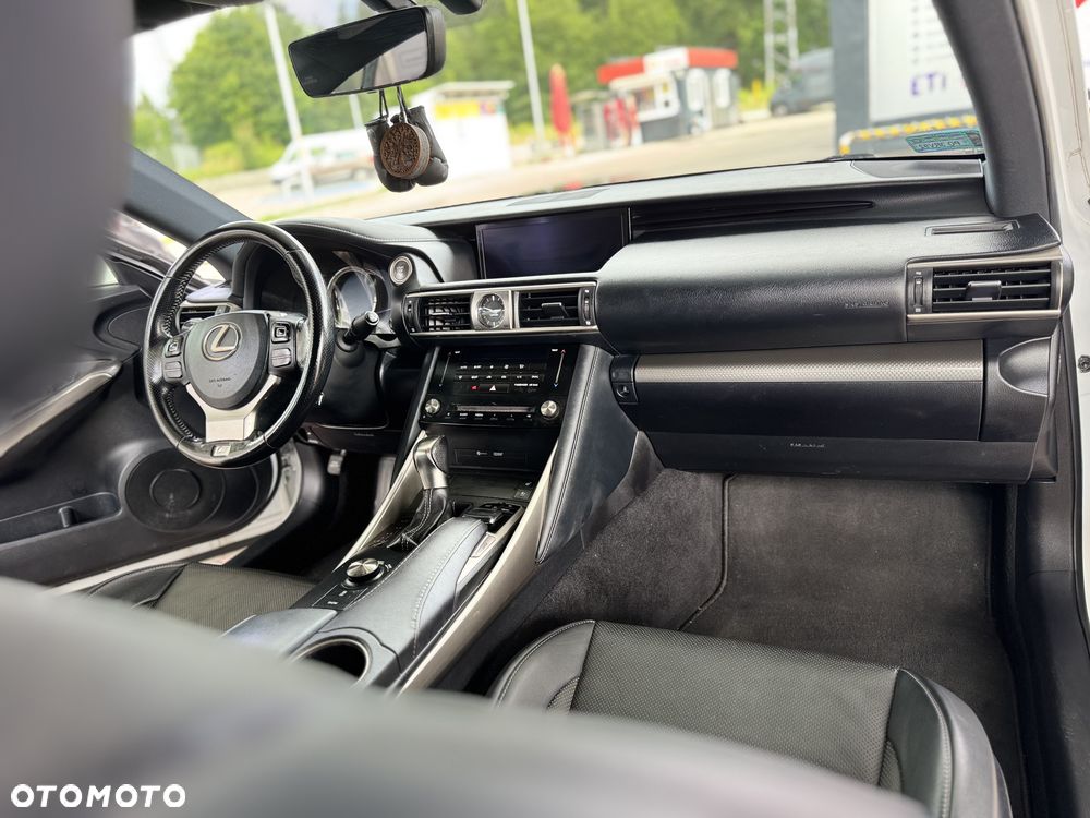 Lexus IS 200t F Sport - 5
