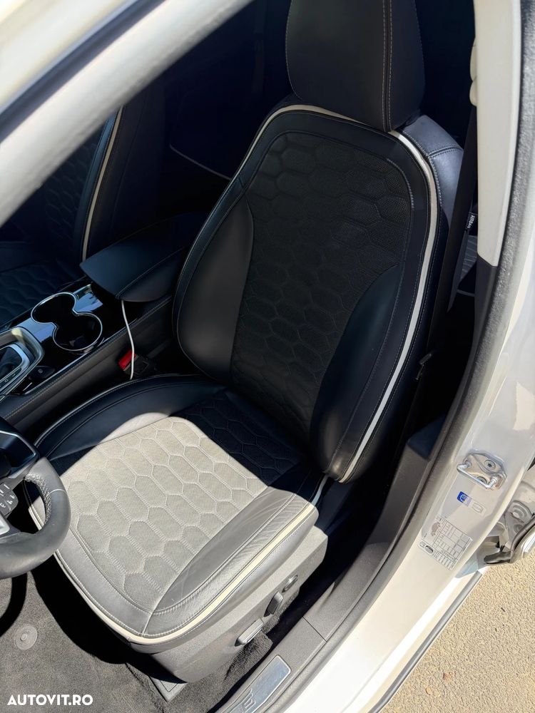 Ford Mondeo - 8