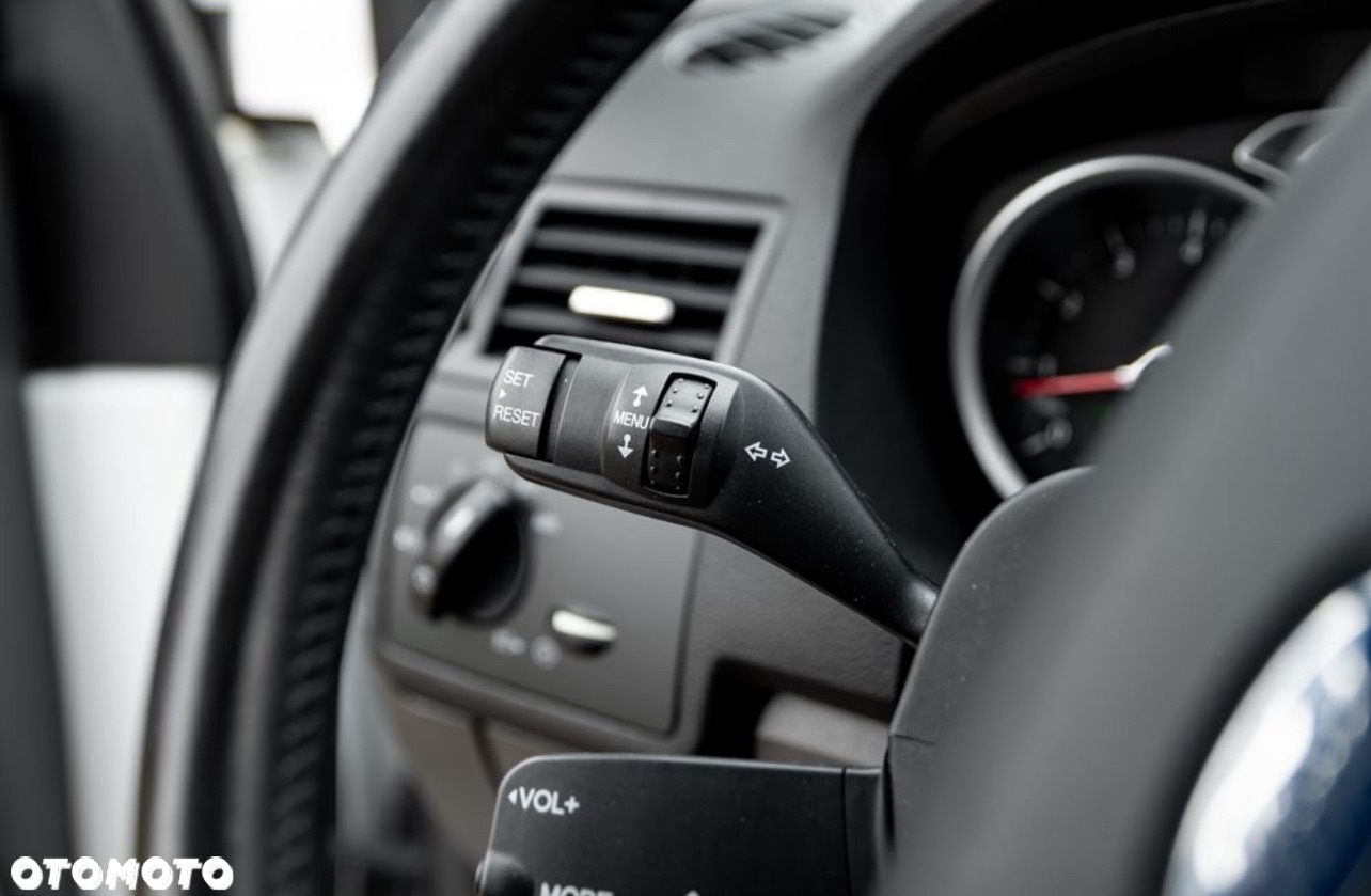 Ford Kuga 2.5 4x4 Titanium - 30