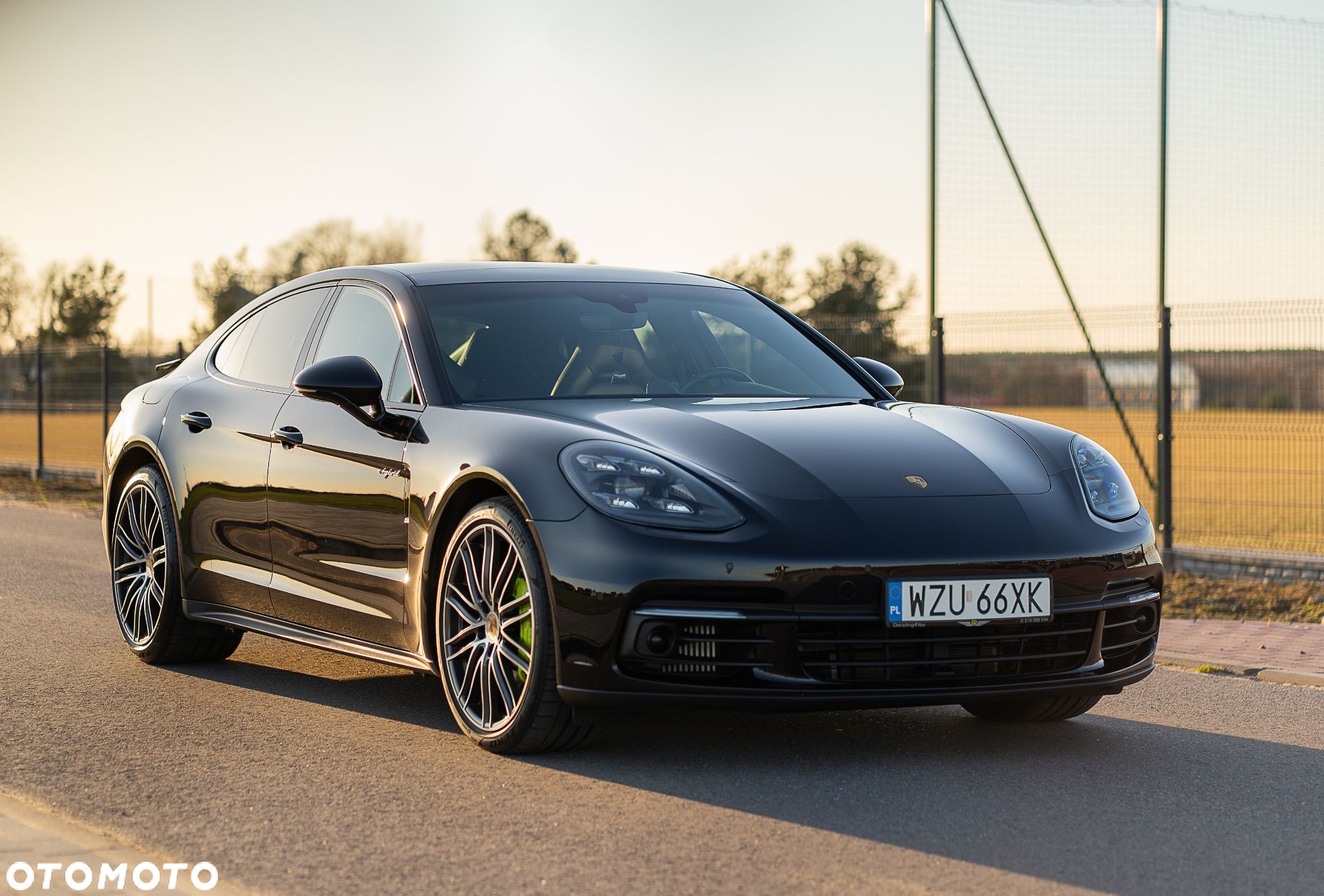 Porsche Panamera 4 E-Hybrid 10 Years Edition - 1