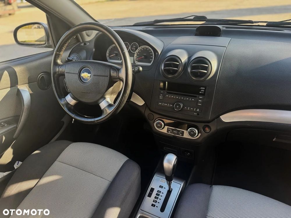 Chevrolet Aveo - 5