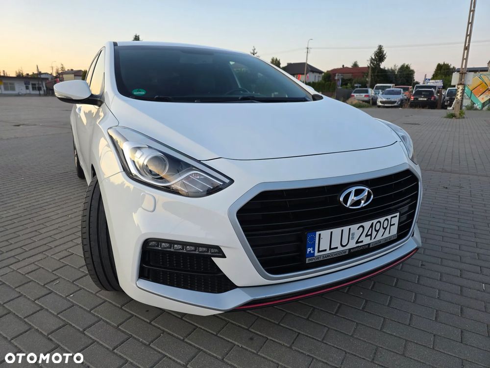 Hyundai i30 1.6 T GDI Turbo - 14