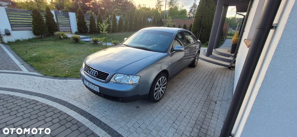 Audi A6 Limousine 2.4 - 12