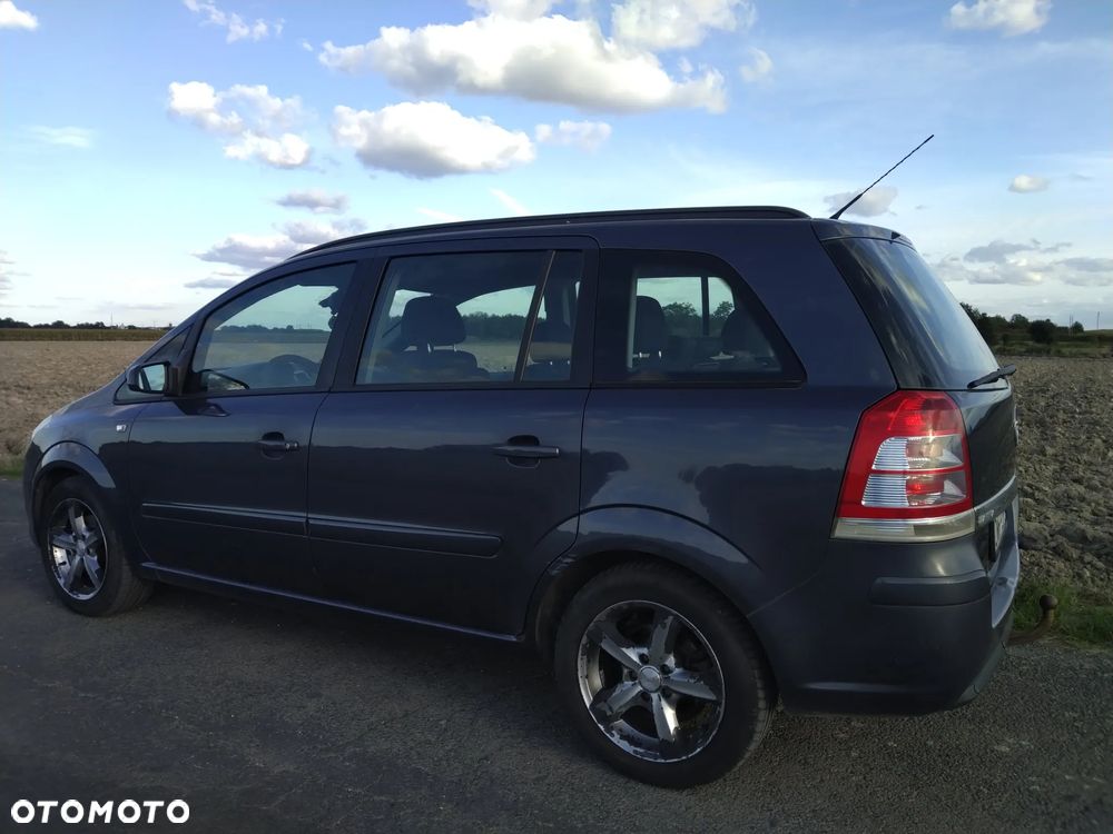 Opel Zafira 1.8 - 2