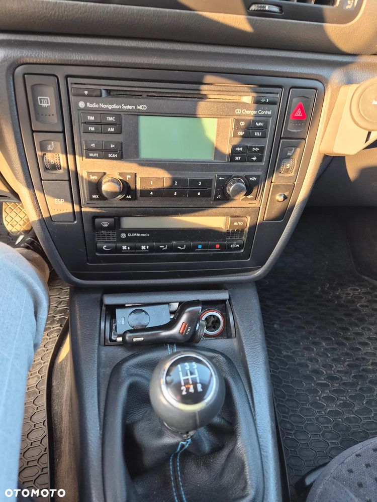 Volkswagen Passat 1.9 TDI Basis - 8