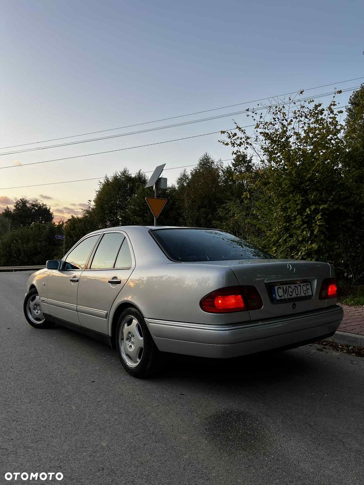 Mercedes-Benz Klasa E 220 CDI Avantgarde - 7