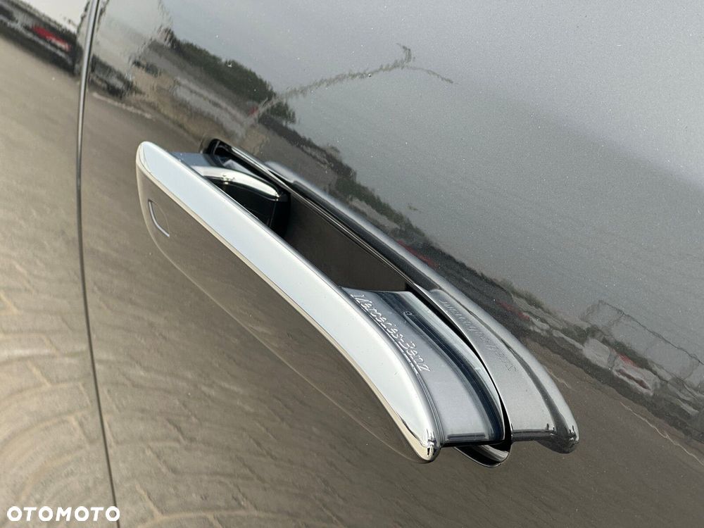 Mercedes-Benz Klasa E 220 d mHEV 4-Matic AMG 9G-Tronic - 10