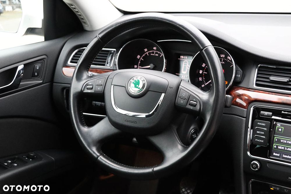 Skoda Superb 1.8 TSI Exclusive - 30