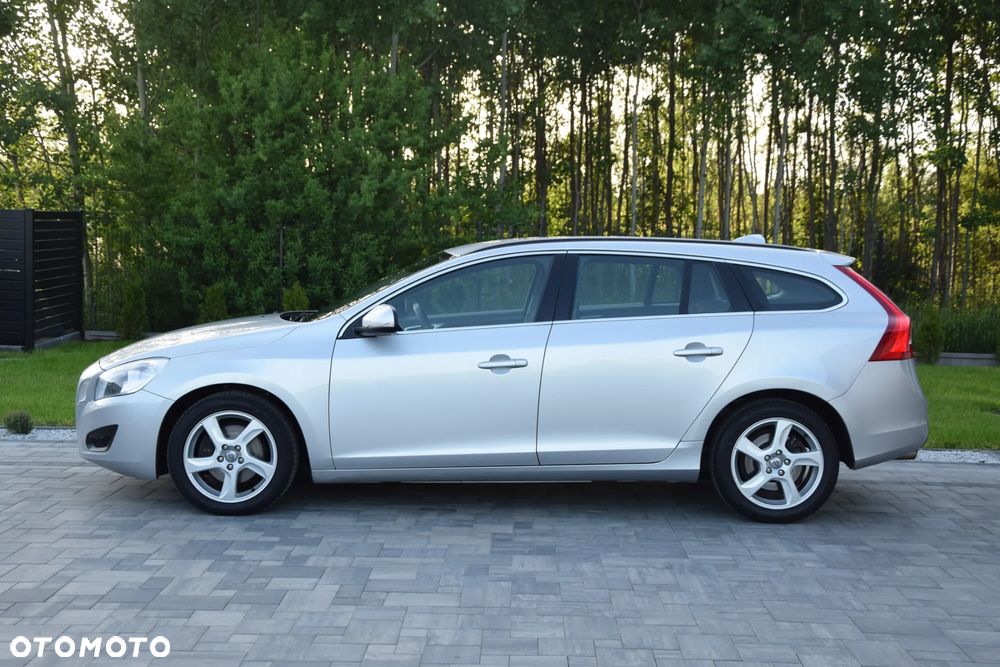 Volvo V60 D3 Momentum - 5
