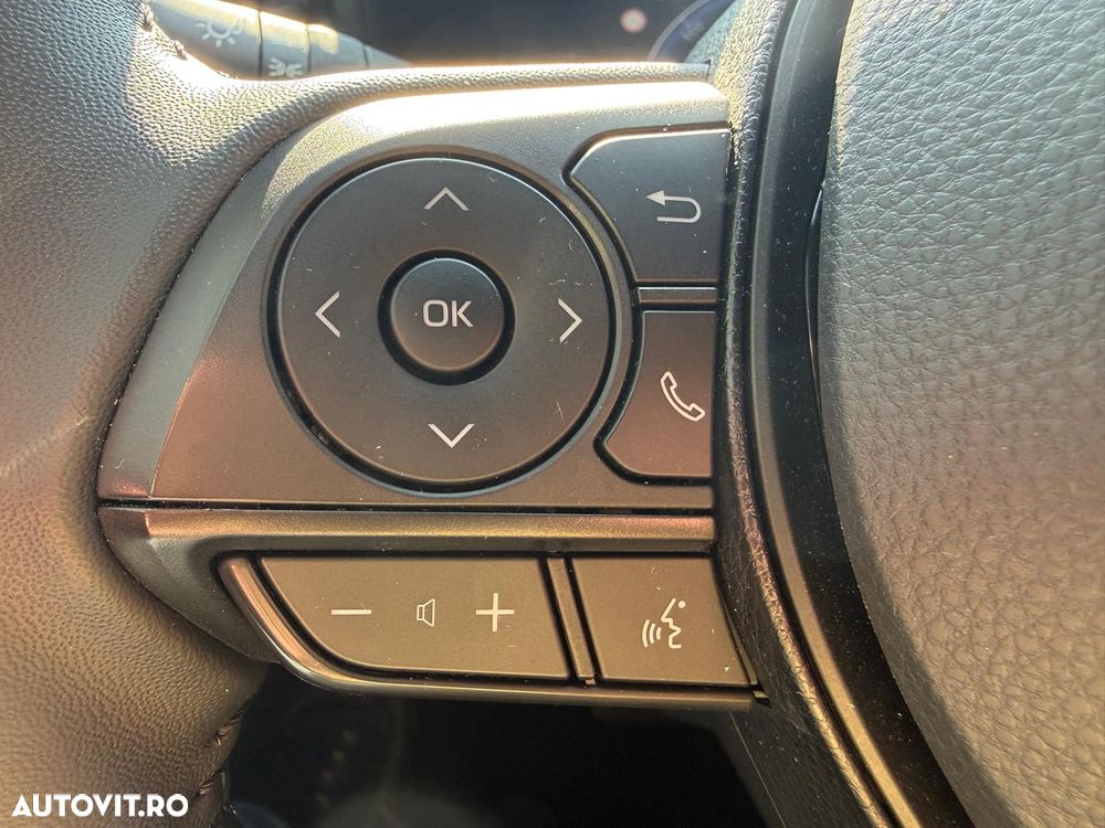 Toyota Corolla Cross - 14