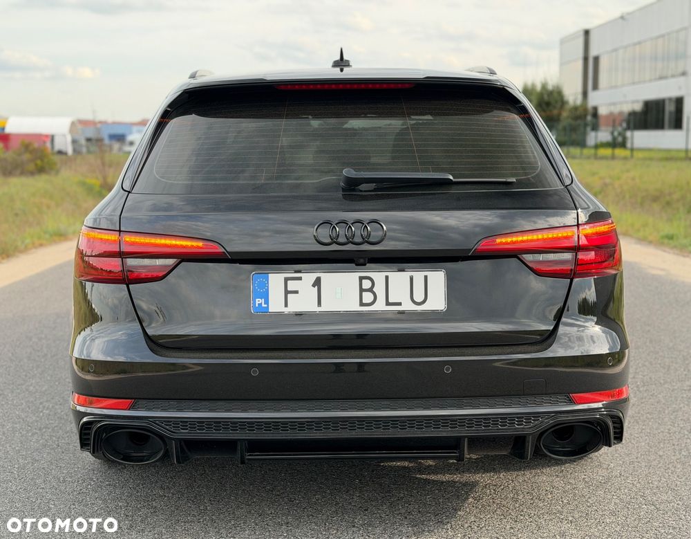 Audi A4 Avant 40 TFSI S tronic S line - 4