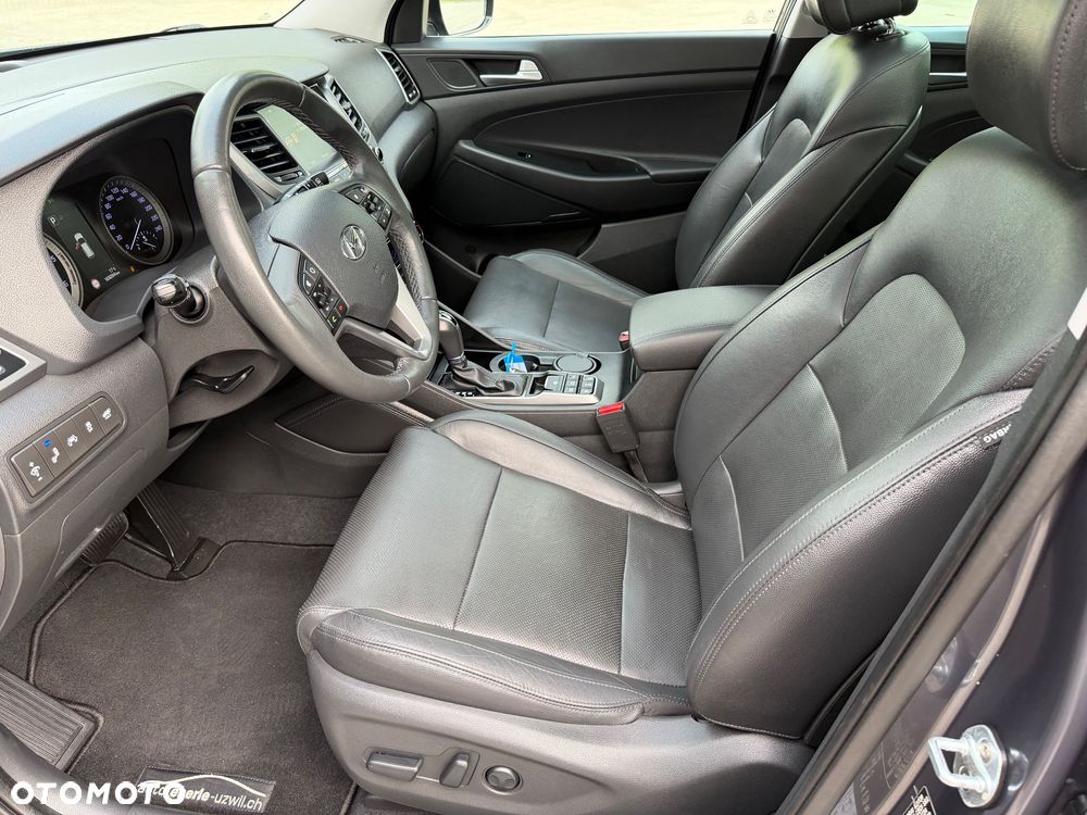 Hyundai Tucson 2.0 CRDI 4WD Automatik Premium - 21