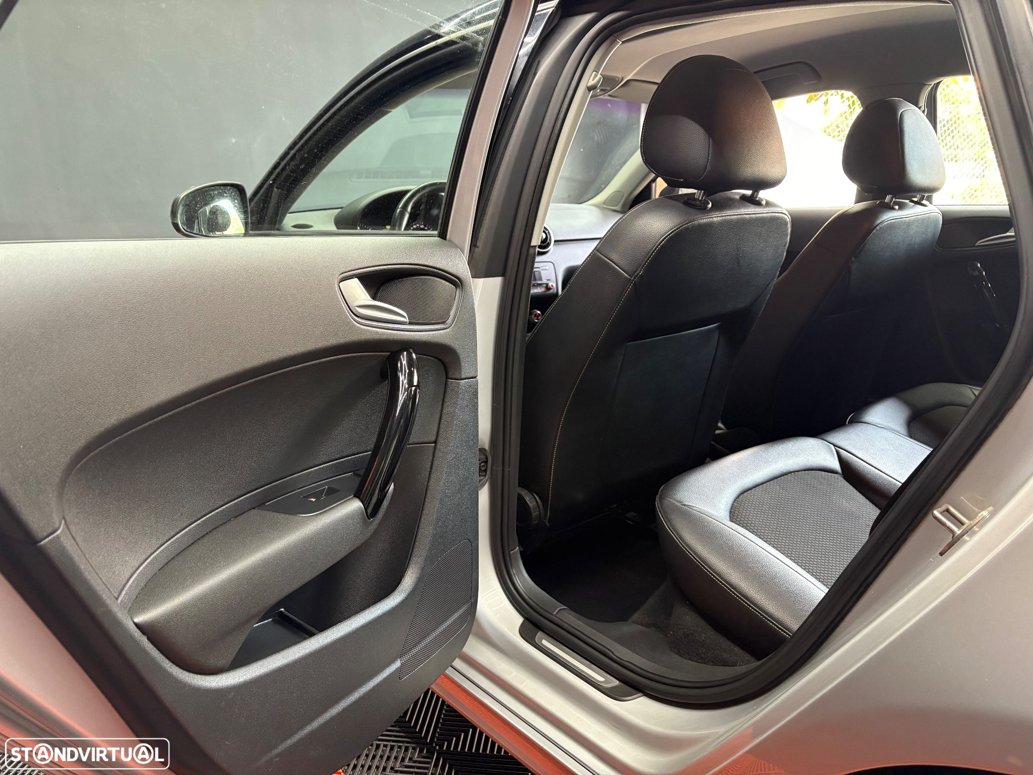 Audi A1 Sportback 1.6 TDI S-line - 34