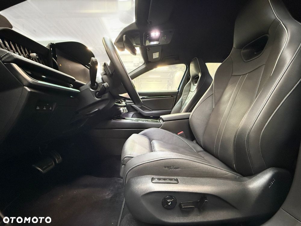 Skoda Superb 2.0 TDI SCR 4x4 Sportline DSG - 24