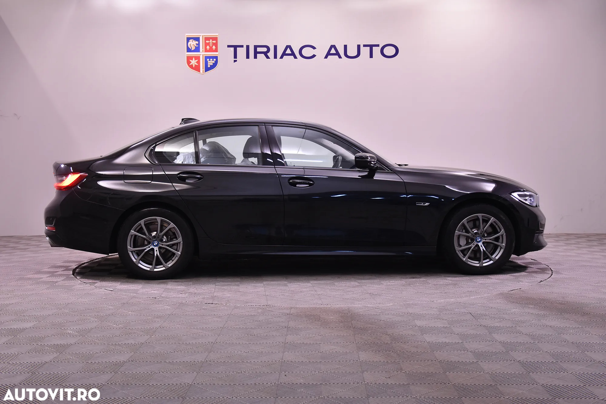 BMW Seria 3 330e AT PHEV - 6