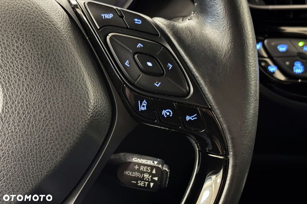 Toyota C-HR Lounge - 21