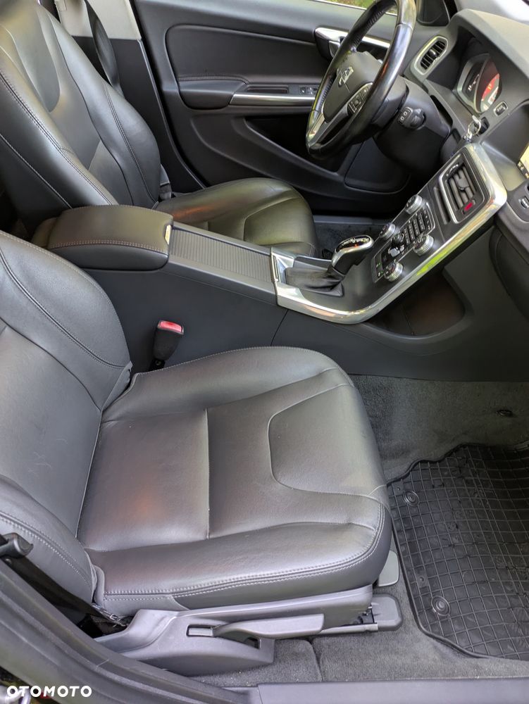 Volvo V60 D4 Drive-E Summum - 22