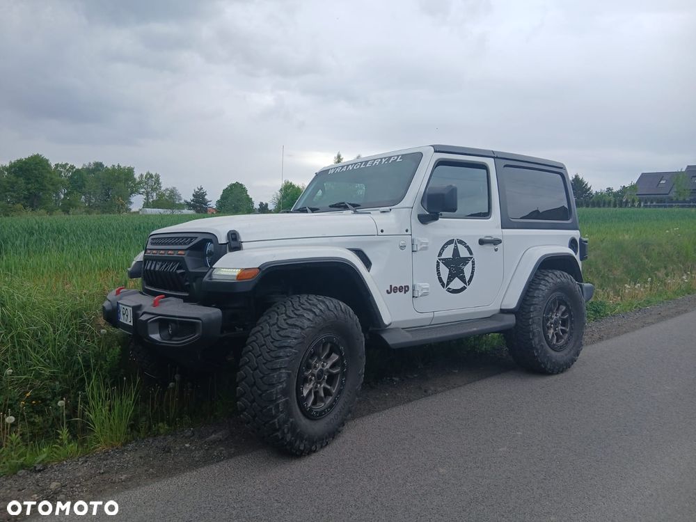 Jeep Wrangler - 2
